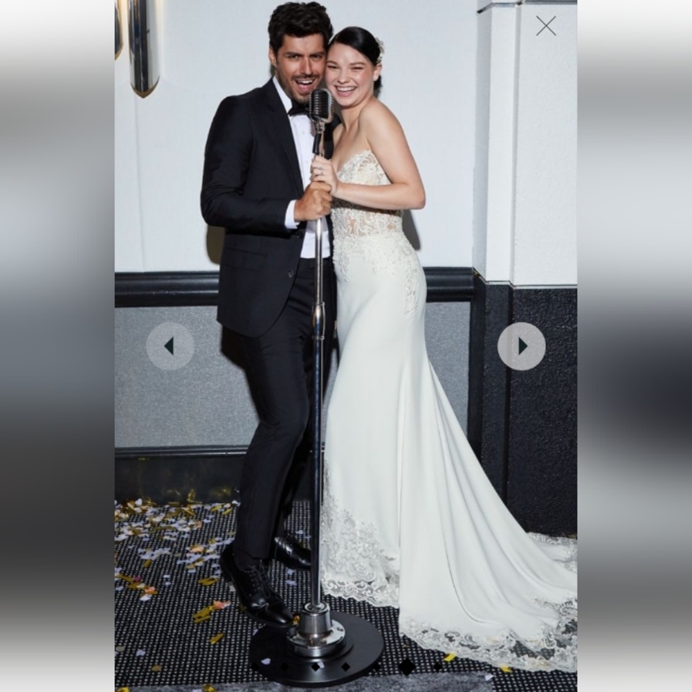 Wedding Dress - Picture 5 of 6